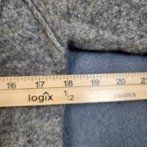 Max Studio Womens Cardigan Sweater Medium Grey 2 Ply Cashmere Pockets Classic - Picture 4 of 11